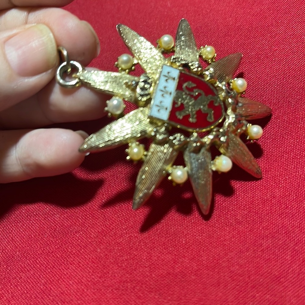 Vintage Coro Pendant, Griffin Crest Star, 1950s, Mid Century Designer - Picture 5 of 5